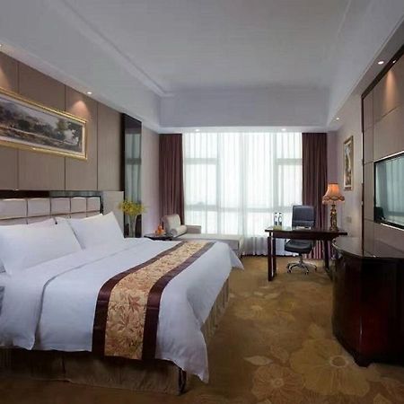 Vienna International Hotel Guangdong Zhongshanbei Station Жонгшан Екстериор снимка